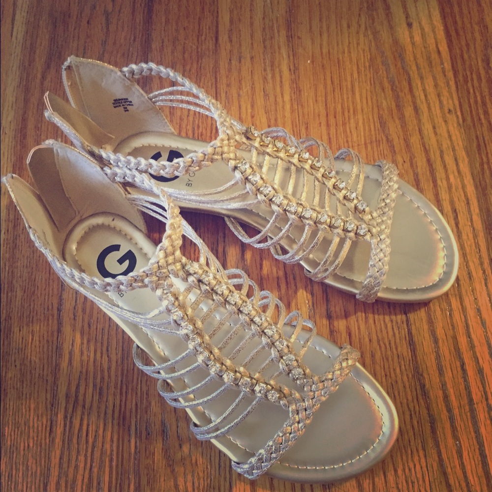 Guess sandals, size 7 fits like 7,5