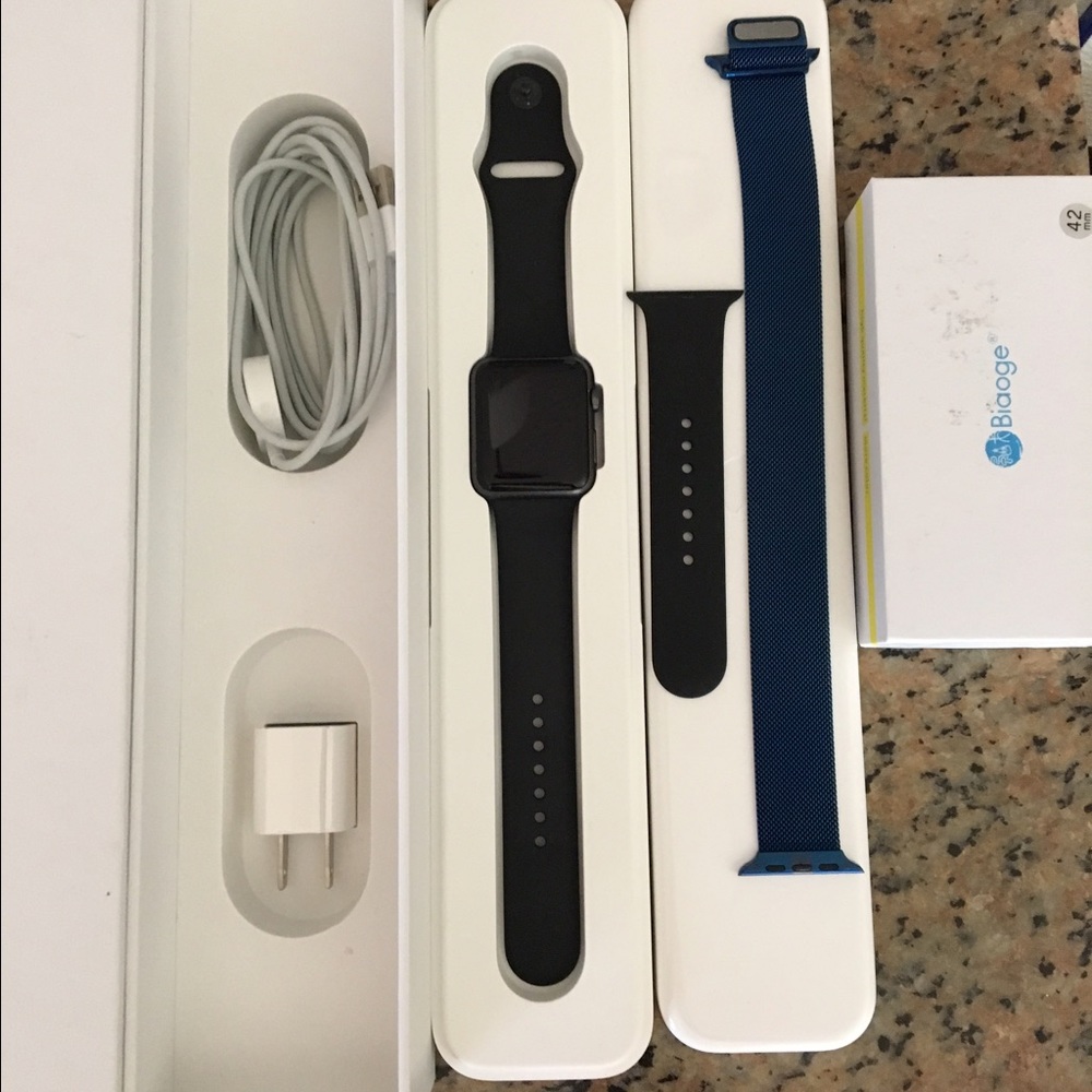 Apple Watch Sport Series 1 42mm Space GrayW/Extras