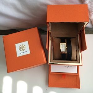 Tory Burch Buddy wrap watch
