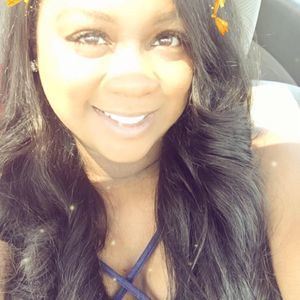 Meet your Posher, Alisa