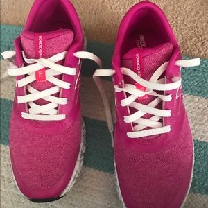 New Balance 725 Sneakers Size 7