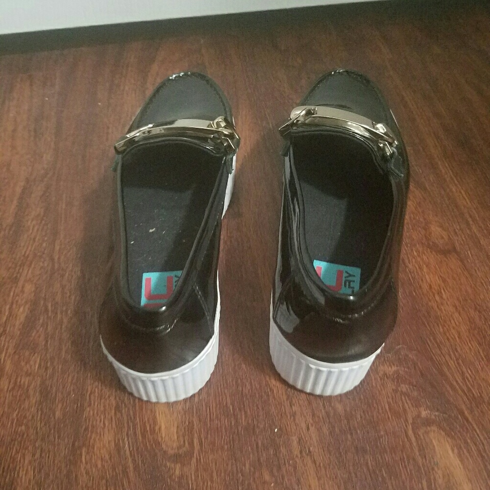 JEFRREY CAMPBELL PLATFORM LOAFERS