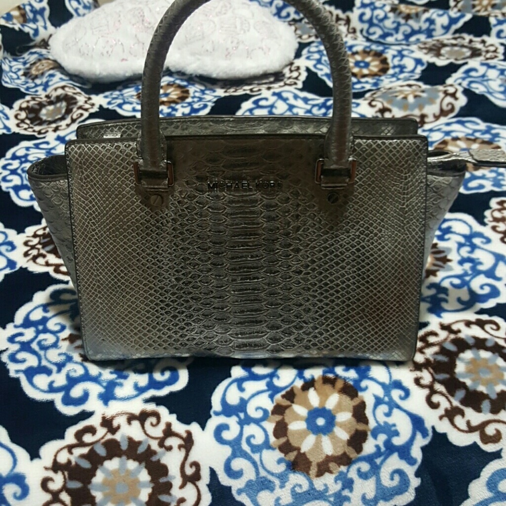 Michael Kors purse