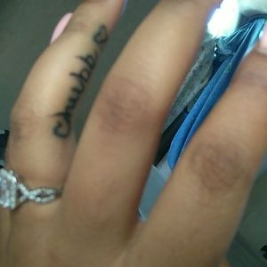 Meet your Posher, Dee