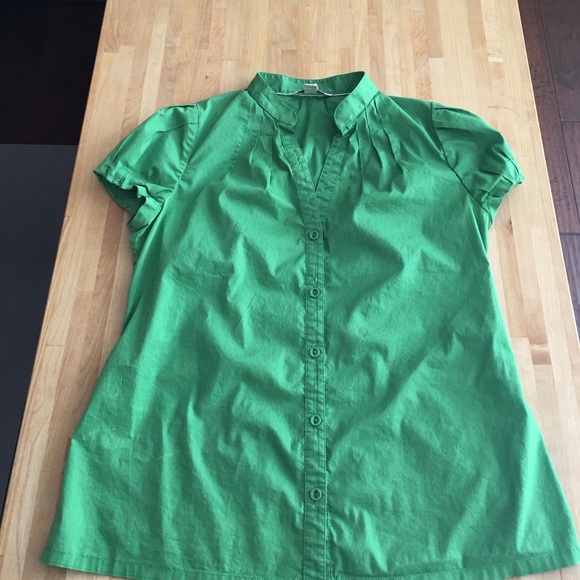 Buttondown Banana Republic Top - Picture 1 of 3