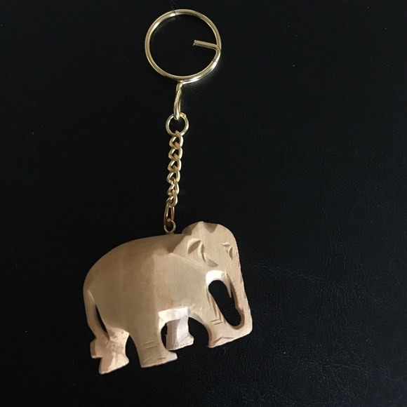 Elephant Keychain - Picture 1 of 2