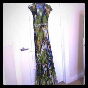 Evening gown MAKE ME AN OFFER