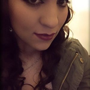 Meet your Posher, Ana