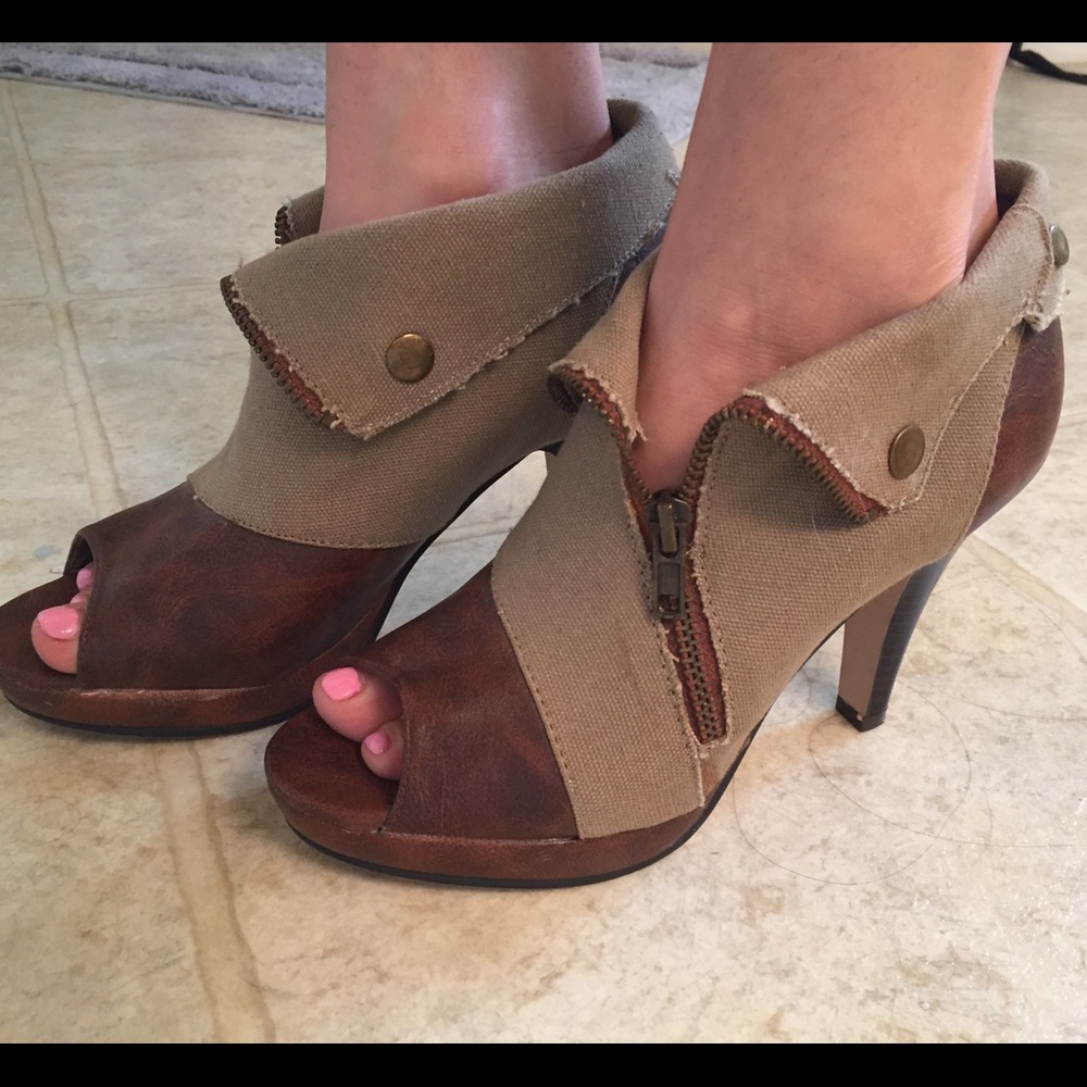 Madden girl distressed heels
