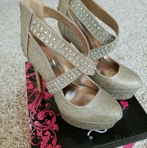 Champagne glitter heels