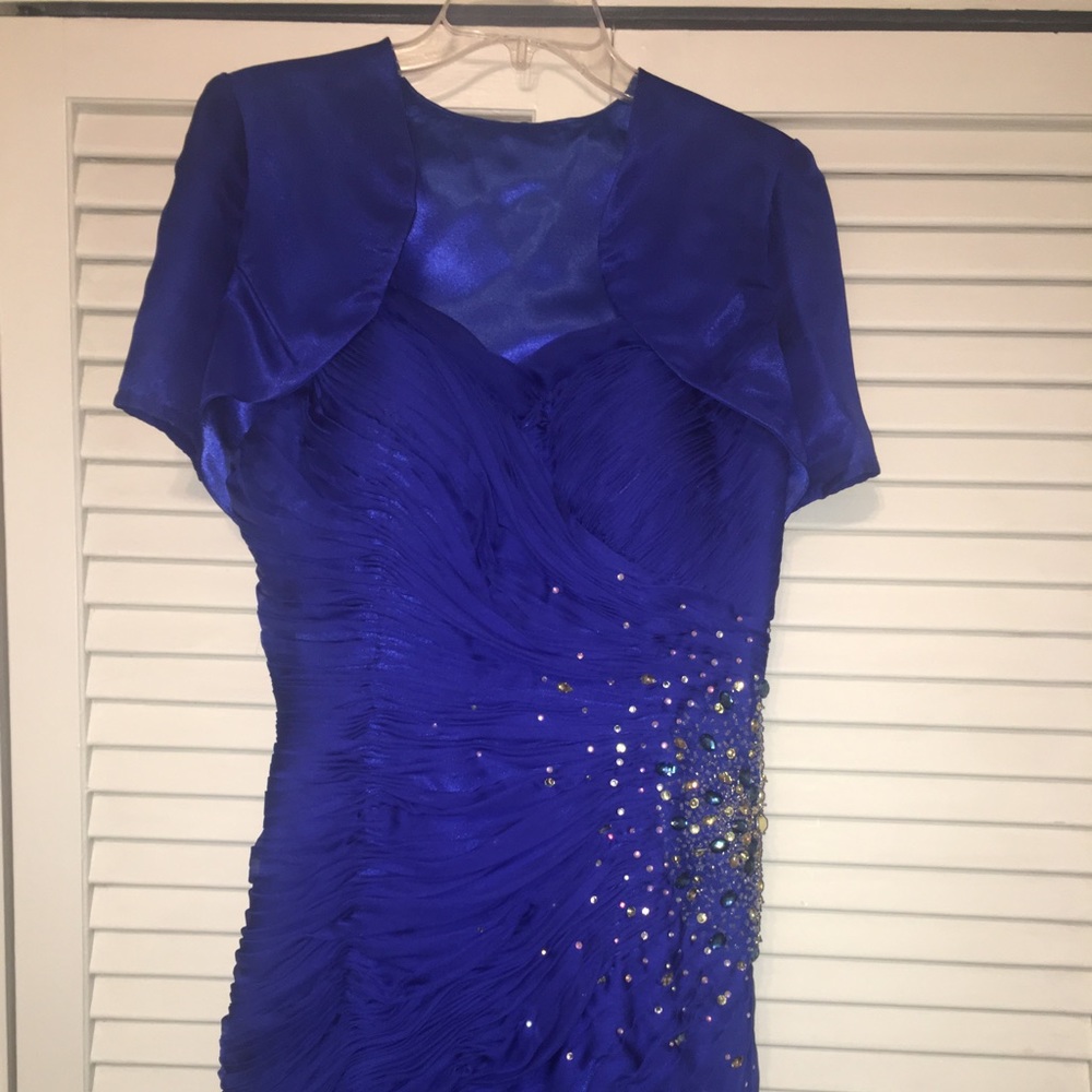 MNM Couture prom dress, brand new, never worn.