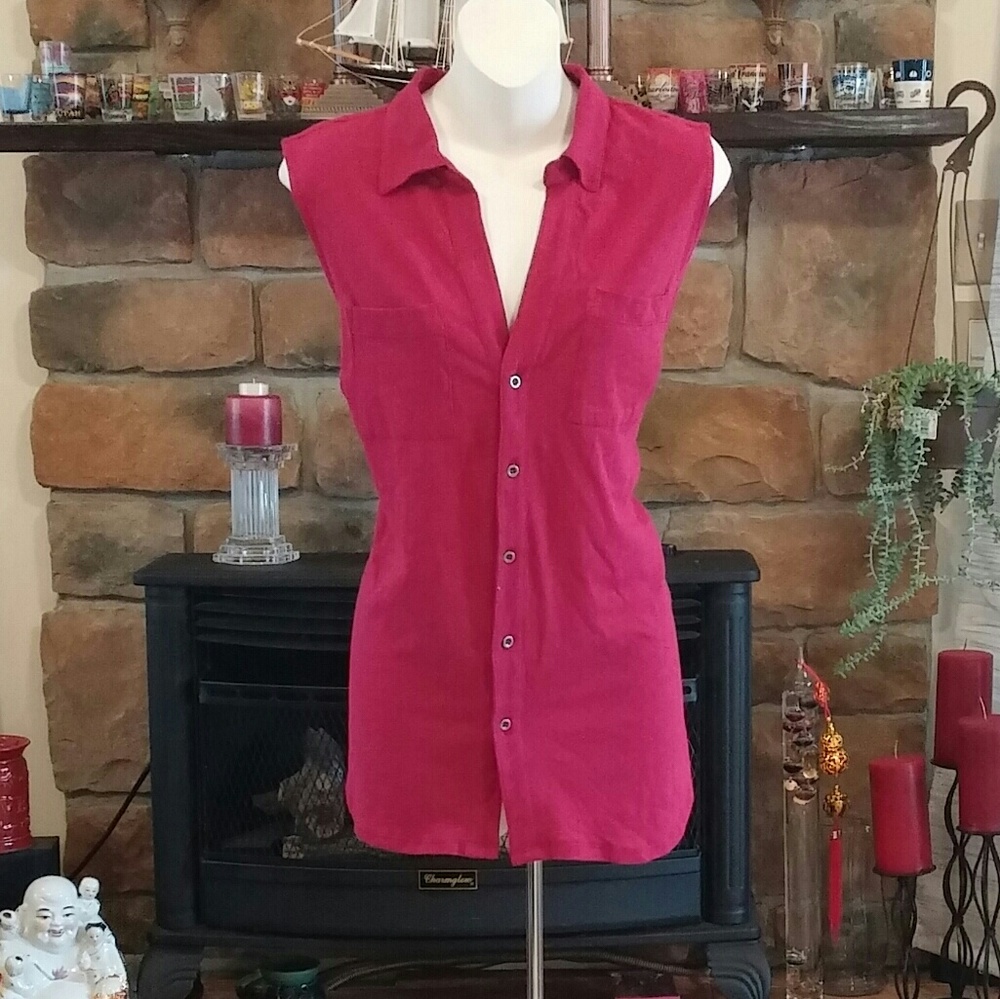 SANDRA SLEEVELESS TOP NWOT Size M NR05240239-0533