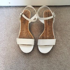 White wedges