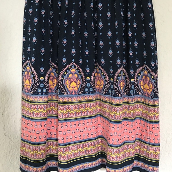 Mossimo - Picture 3 of 3