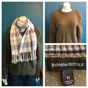 Banana Republic olive sweater