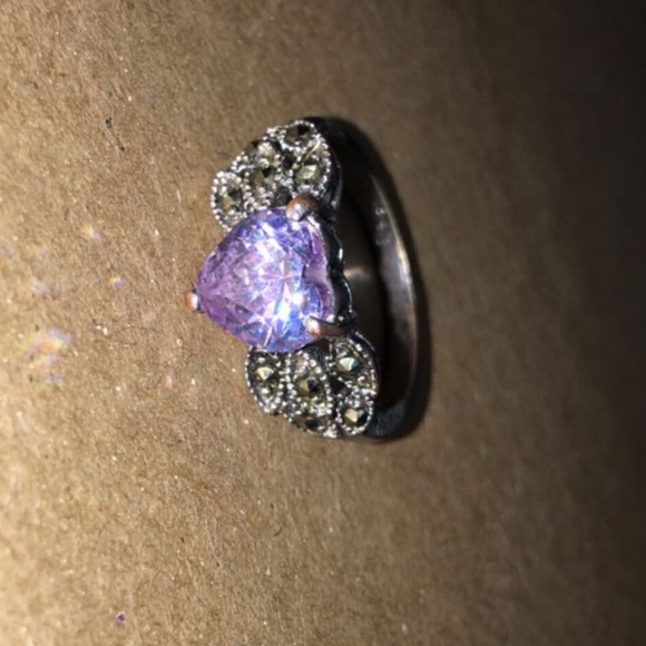 ring - Picture 2 of 3