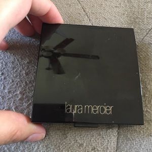 Laure Mercier Illuminator