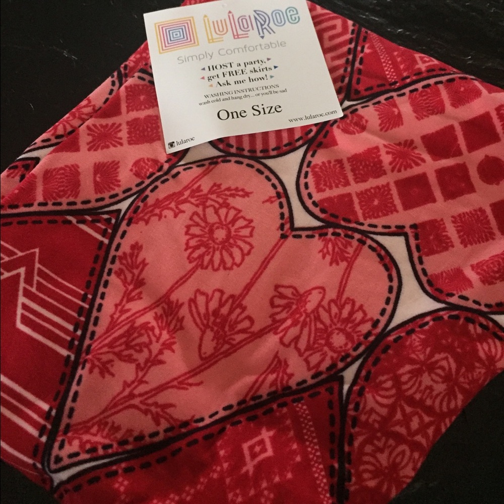 NWT❣❣❣ LuLaRoe OS Valentine Leggins❣