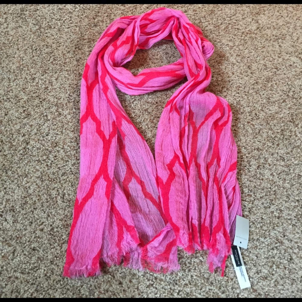 Ann Taylor Scarf- new with tags!!