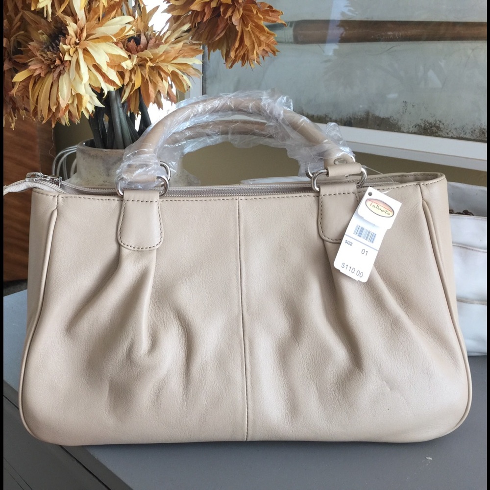 Nwt Talbot's leather handbag