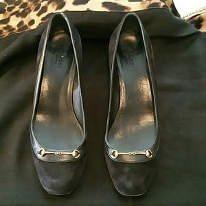Authentic Gucci Black Suede shoes w/ box sz 8