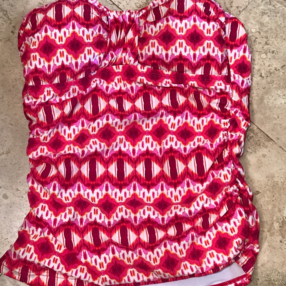 Kenneth Cole IKAT Tankini Top (tummy control) M