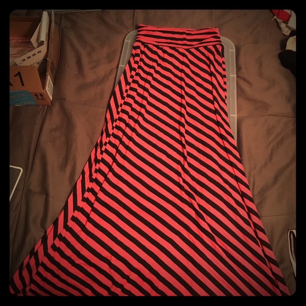 Maxi skirt