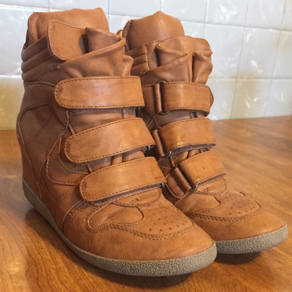 Steve Madden High-Top Shoes - Picture 2 of 4