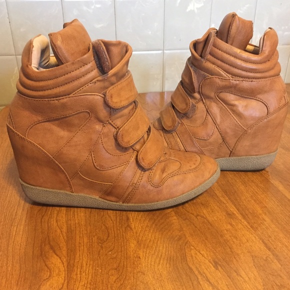 Steve Madden High-Top Shoes - Picture 3 of 4