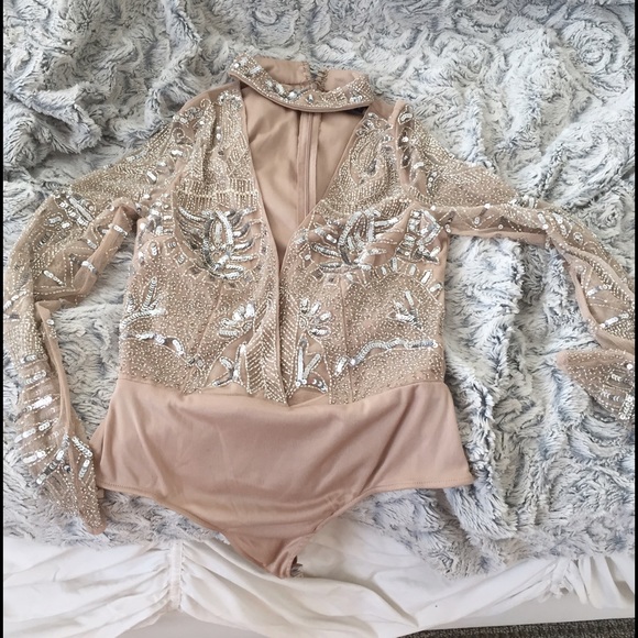 Peace and love silver embellished choker neck - Picture 2 of 3