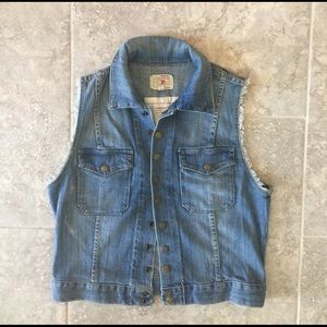 Current Elliot Sleeveless Jean jacket