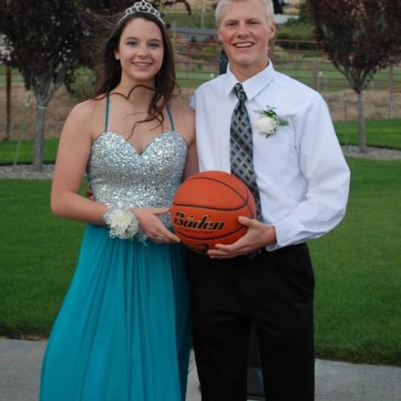 Prom Dress - Picture 4 of 4