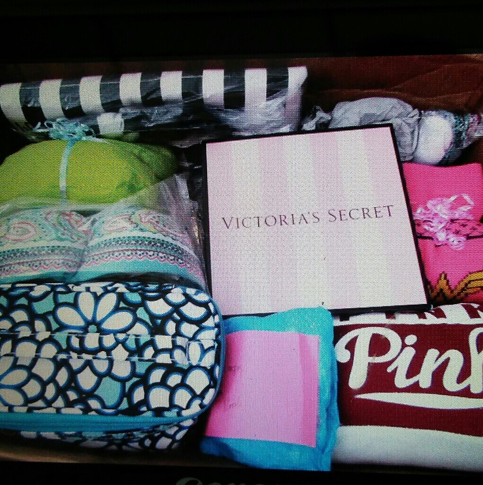 SUCCESSFUL TRADE WITH MICAELA!!!!!(: