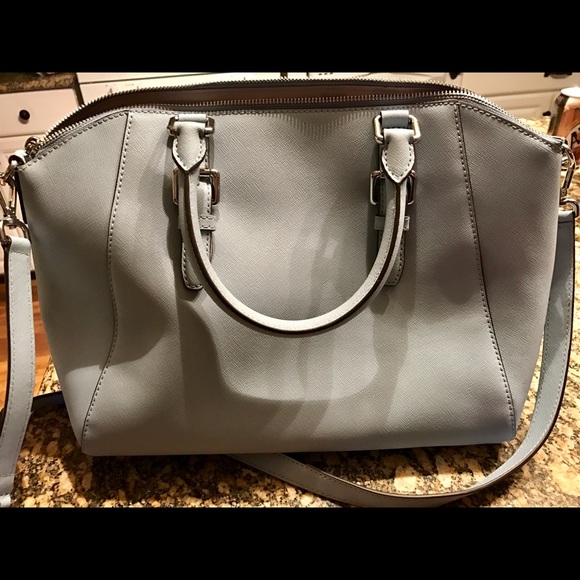 3 MK Purses and 1 MK wallet! - Picture 5 of 8