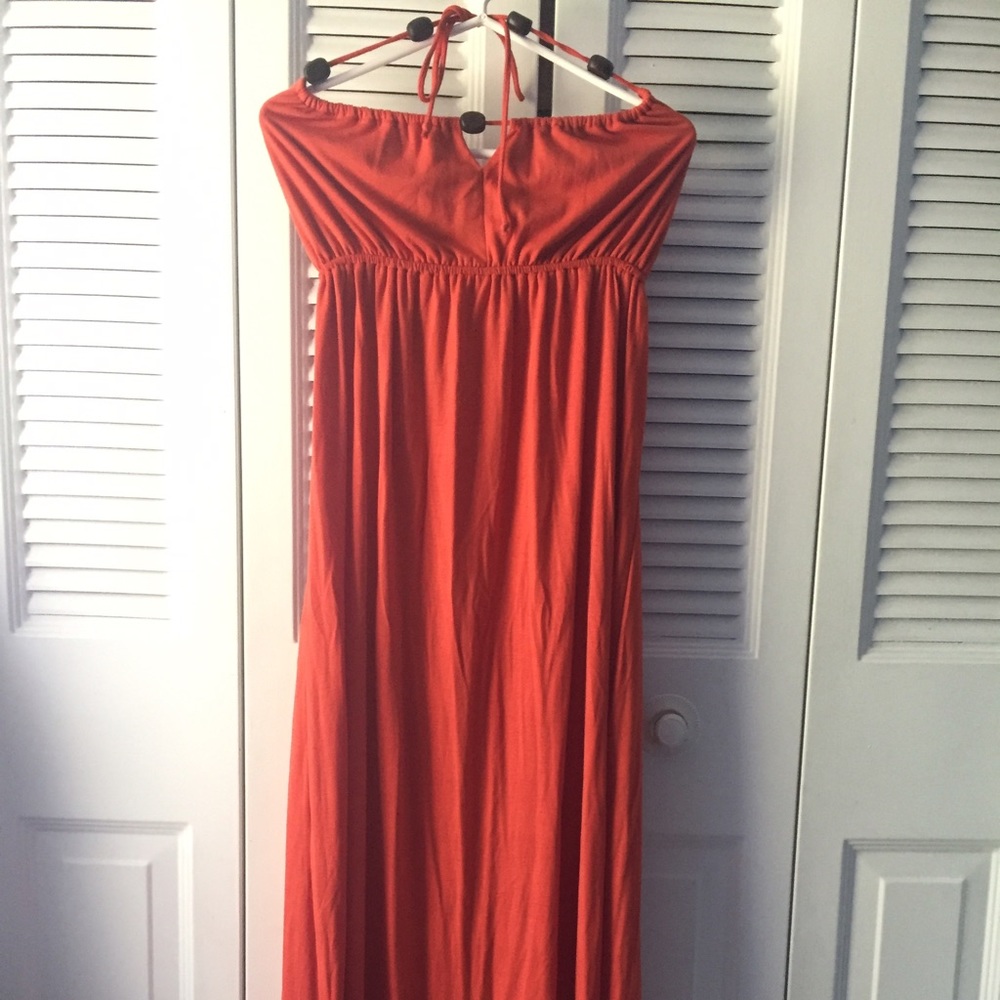 Pretty maxi dress!! 🤗