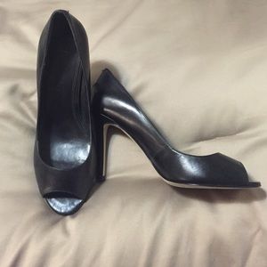 Black peep toe shoes Enzo