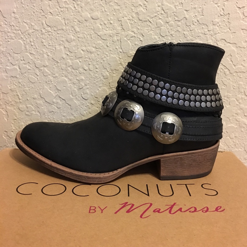 Matisse "Hawthorne" Embellished Booties, 6/Black