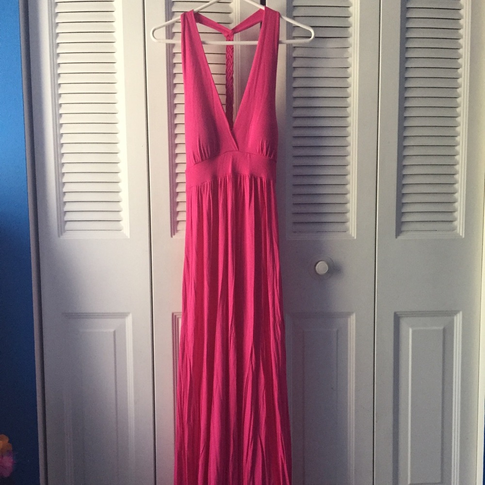 Beautiful maxi dress!! 😍