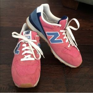 New Balance 696 sneakers