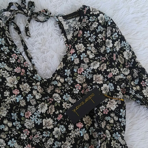 Oober swank bell sleeve dress - Picture 2 of 2