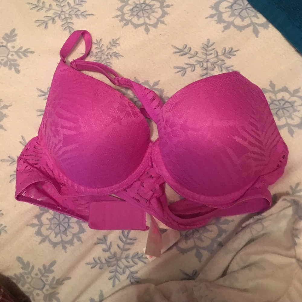 BNWT Victoria Secret Bra