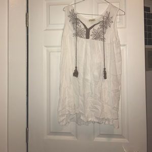 White cotton top