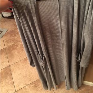 LuLaRoe Medium Sarah cardigan