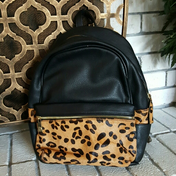 steve madden leopard backpack