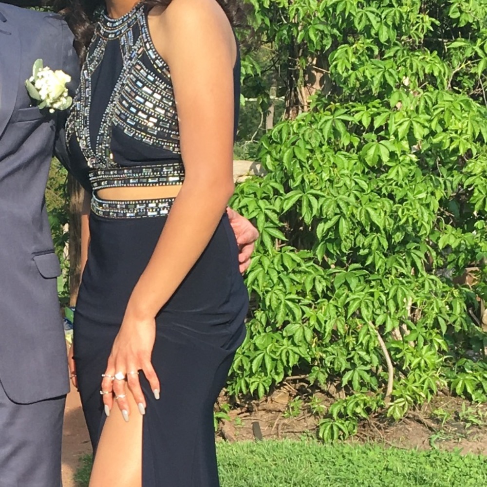 NEW Windsor Prom Dress