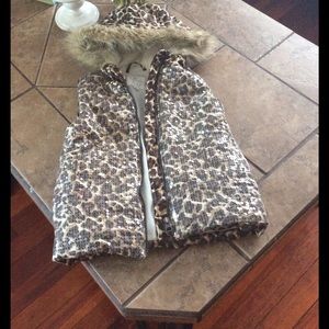 Girls leopard print sleeveless puffer vest