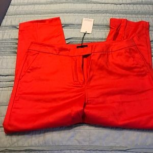 🐰 make offer Capris. Coral/red