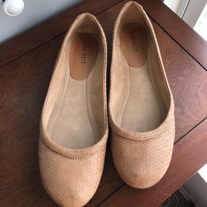 Nine West snake skin textured flats