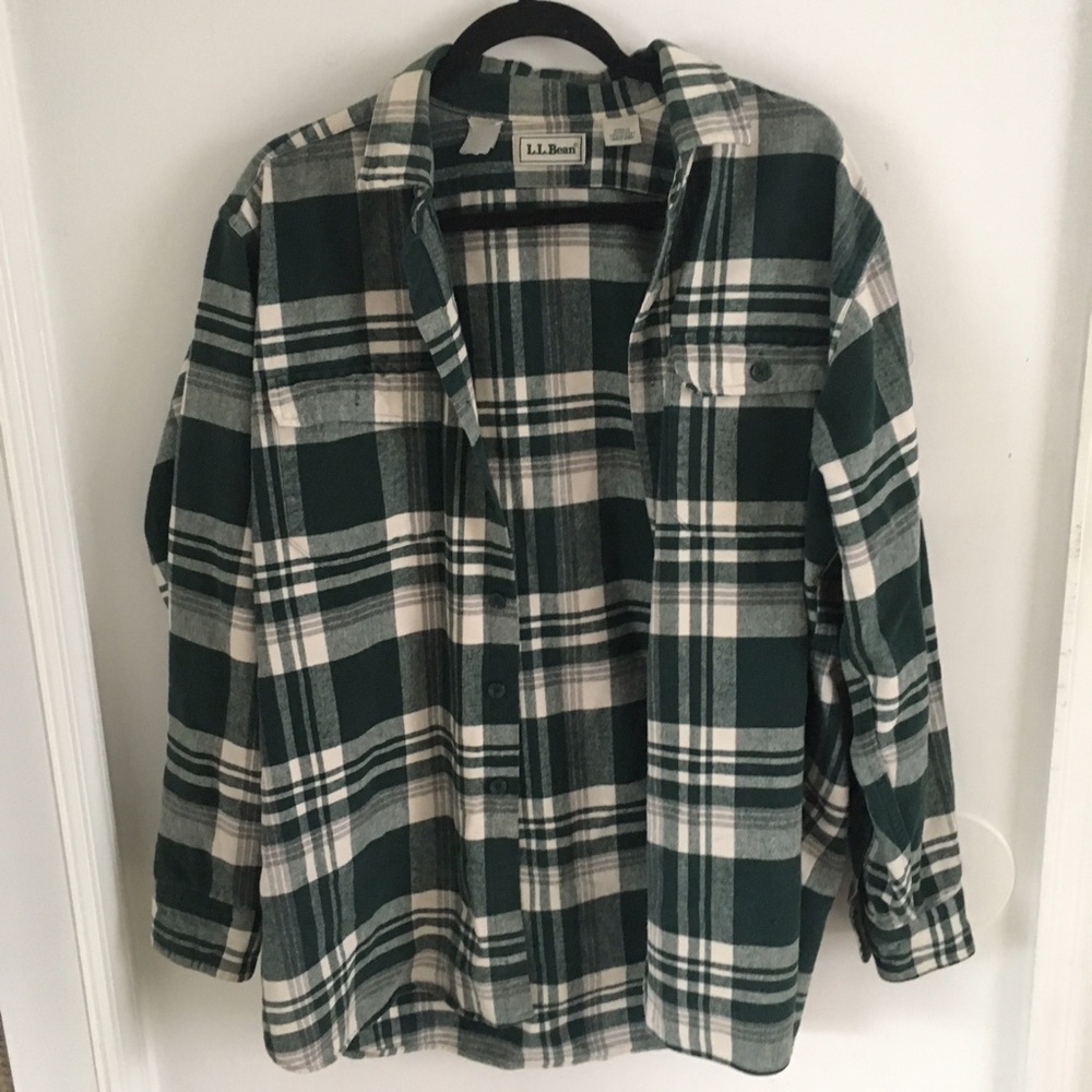 GREEN AND OFF WHITE VINTAGE OVERSIZED FLANNEL