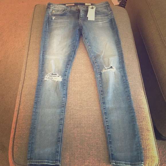 AG Adriano Goldschmied Denim - AG distressed super skinny legging in 18Y Rip-SOLD